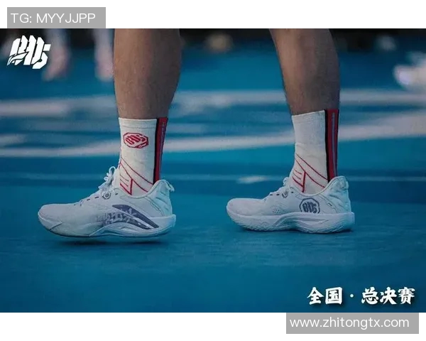 不同球星足球鞋的选择差异分析是否每个球员的足球鞋都一样